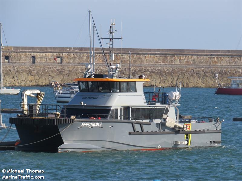 spectrum 3 (HSC) - IMO 9609603, MMSI 235082698, Call Sign 2DXB6 under the flag of United Kingdom (UK)