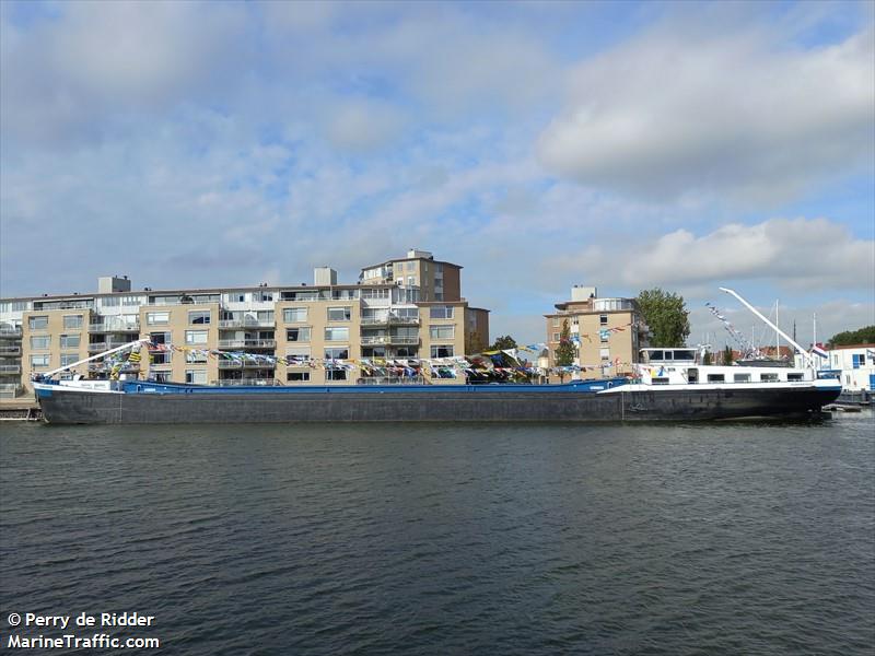 zandloper (Cargo ship) - IMO , MMSI 244010069, Call Sign PD3374 under the flag of Netherlands