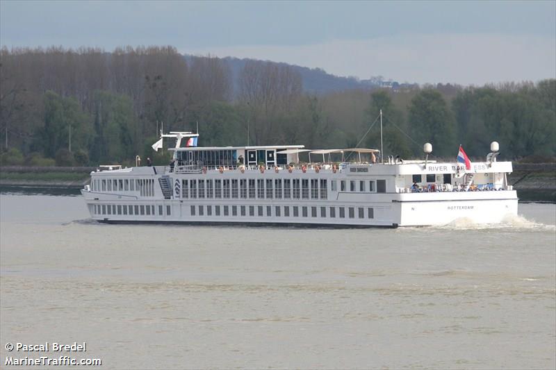 the b (Passenger ship) - IMO , MMSI 244070771, Call Sign PD6931 under the flag of Netherlands