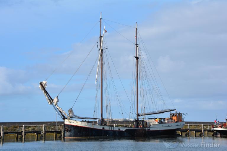 store baelt (Passenger ship) - IMO , MMSI 244620631, Call Sign PD9875 under the flag of Netherlands