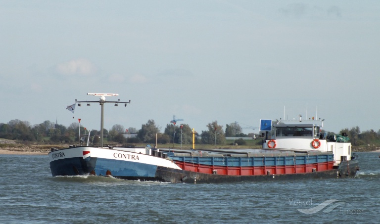 lente (Cargo ship) - IMO , MMSI 244690435, Call Sign PD2383 under the flag of Netherlands