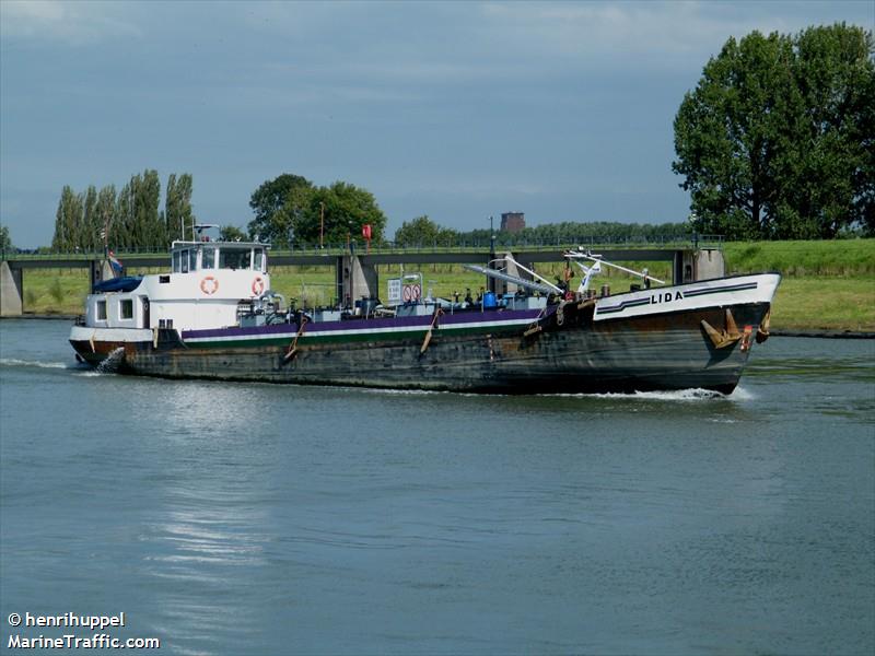 lida (Tanker) - IMO , MMSI 244700380, Call Sign PG7358 under the flag of Netherlands