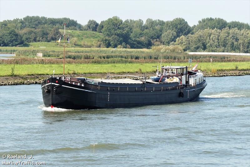 edison (Cargo ship) - IMO , MMSI 244750455, Call Sign PG7926 under the flag of Netherlands