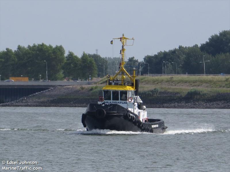 multratug 13 (Tug) - IMO 9034999, MMSI 244870325, Call Sign PDCN under the flag of Netherlands