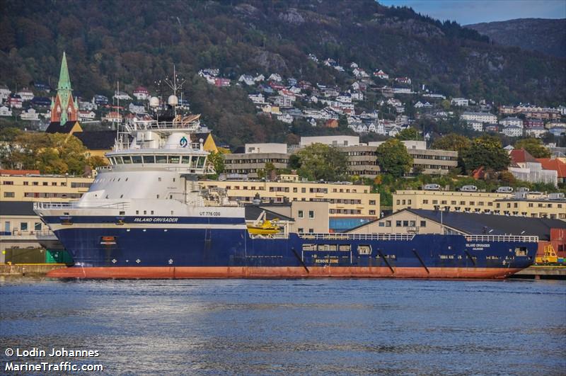 island crusader (Offshore Tug/Supply Ship) - IMO 9602514, MMSI 257076000, Call Sign LCMH under the flag of Norway
