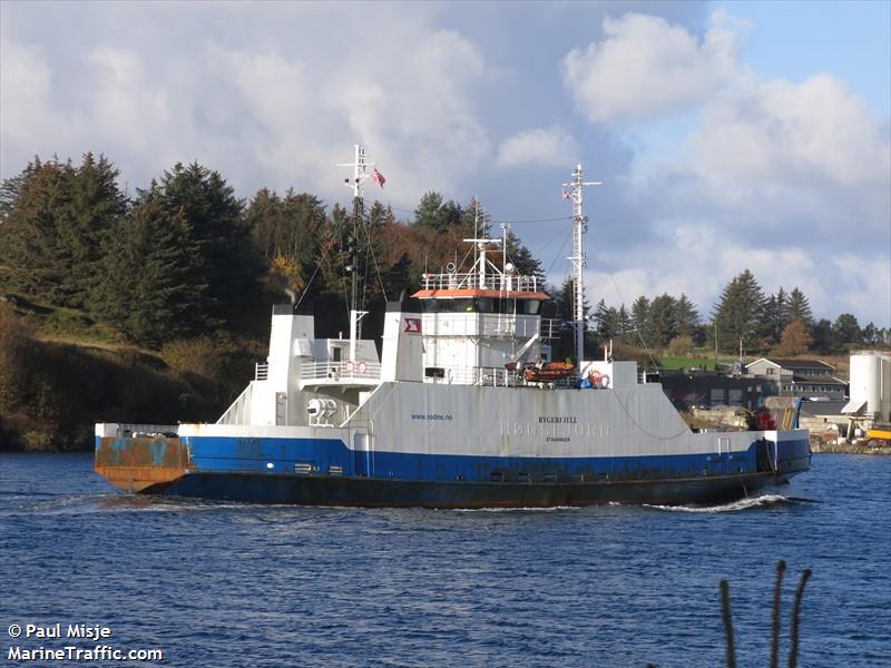 rygerfjell (Passenger/Ro-Ro Cargo Ship) - IMO 7721134, MMSI 257273400, Call Sign LHEQ under the flag of Norway