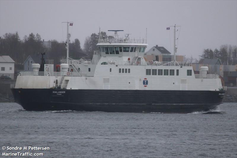 malangen (Passenger/Ro-Ro Cargo Ship) - IMO 9247003, MMSI 258149000, Call Sign LLKU under the flag of Norway