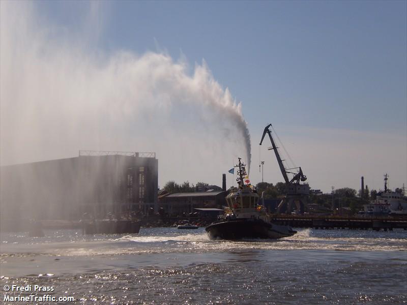 saturn (Tug) - IMO 9315410, MMSI 276588000, Call Sign ES2607 under the flag of Estonia