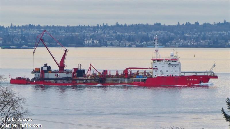 frpd 309 (Hopper Dredger) - IMO 8200826, MMSI 316029592, Call Sign CFN7067 under the flag of Canada