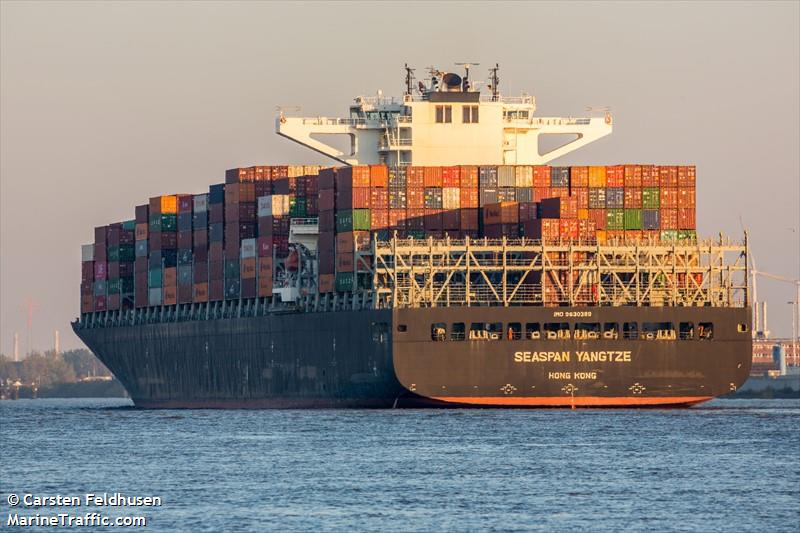 seaspan yangtze (Container Ship) - IMO 9630389, MMSI 477441400, Call Sign VRNA8 under the flag of Hong Kong