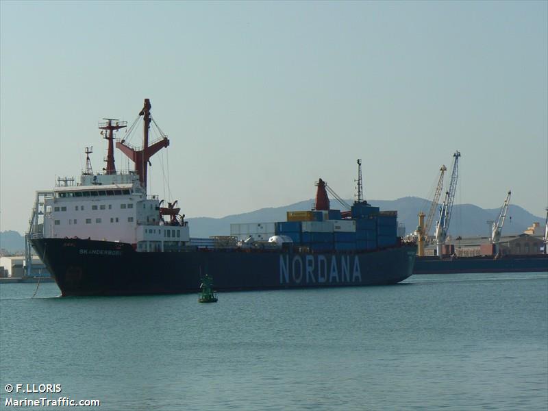 jabal ali 7 (Ro-Ro Cargo Ship) - IMO 7725154, MMSI 354681000, Call Sign 3FPN3 under the flag of Panama