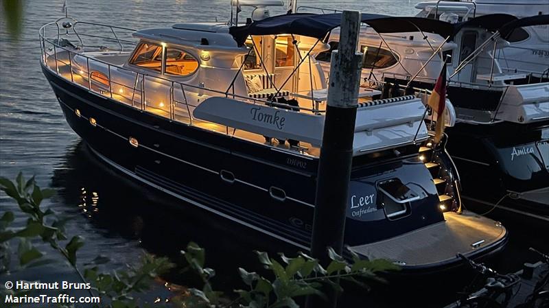 tomke (Pleasure craft) - IMO , MMSI 211709490, Call Sign DHPO2 under the flag of Germany