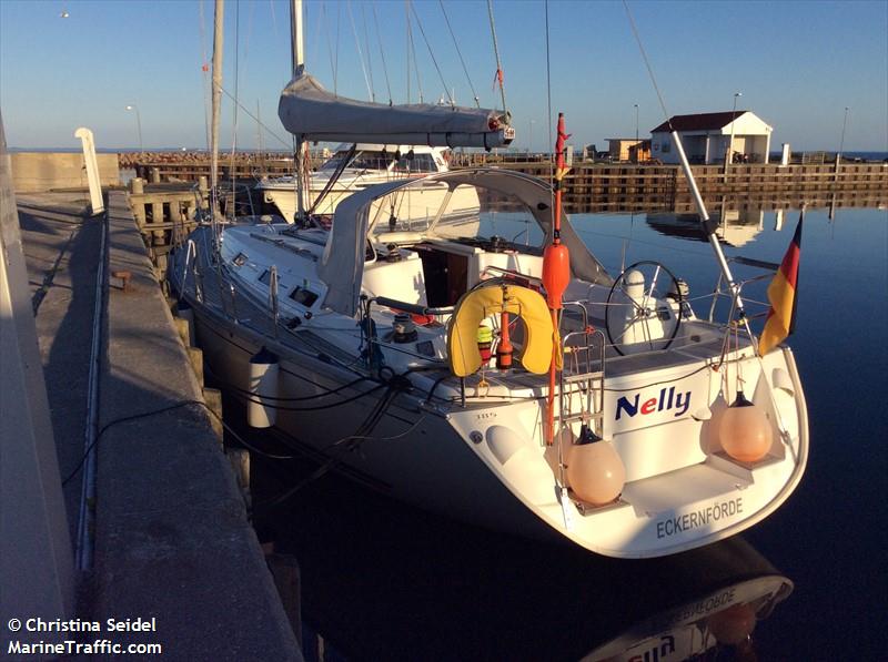 nelly (Pleasure craft) - IMO , MMSI 211586420, Call Sign DF4663 under the flag of Germany