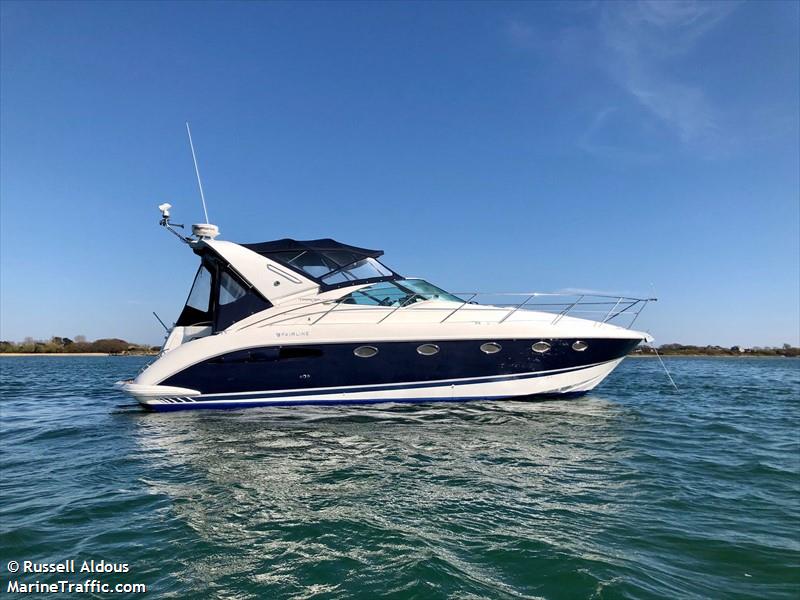 bombay blue (Pleasure craft) - IMO , MMSI 232034167, Call Sign MIUN6 under the flag of United Kingdom (UK)