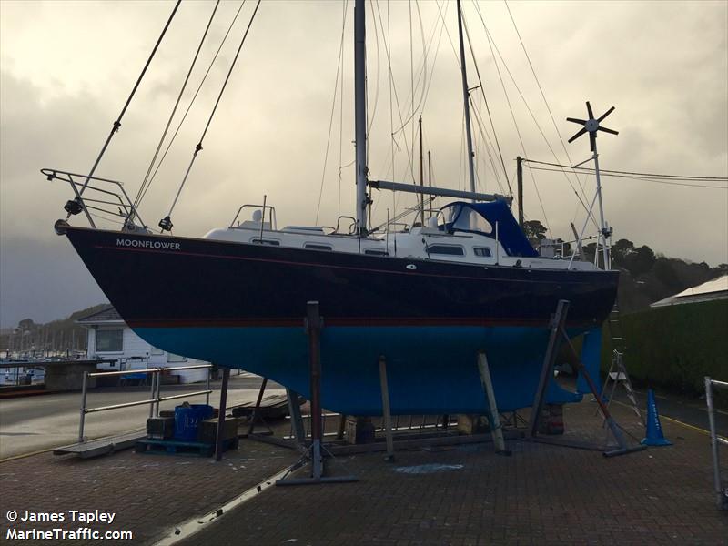 moonflower (Sailing vessel) - IMO , MMSI 235010585, Call Sign VQTK6 under the flag of United Kingdom (UK)