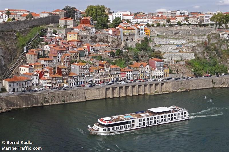 douro spirit (Passenger ship) - IMO , MMSI 263751740, Call Sign CSYKY under the flag of Portugal