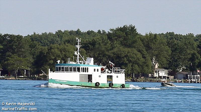 huron explorer 1 (-) - IMO , MMSI 316018055 under the flag of Canada