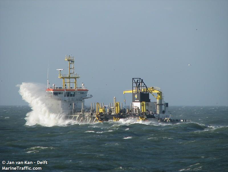 shoreway (Hopper Dredger) - IMO 9420344, MMSI 210921000, Call Sign 5BLH2 under the flag of Cyprus