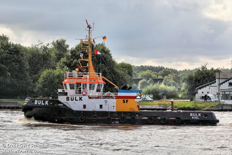 buelk (Tug) - IMO 8701284, MMSI 211222680, Call Sign DJVM under the flag of Germany