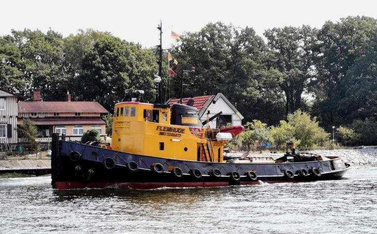 flemhude (Tug) - IMO 5346473, MMSI 211523660, Call Sign DJTV under the flag of Germany