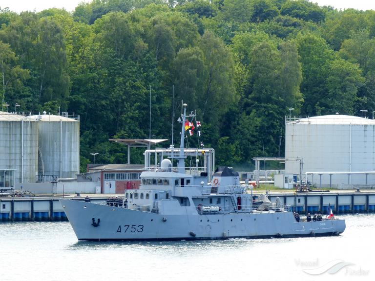 french warship chl (Unknown) - IMO , MMSI 227801800, Call Sign FACL under the flag of France
