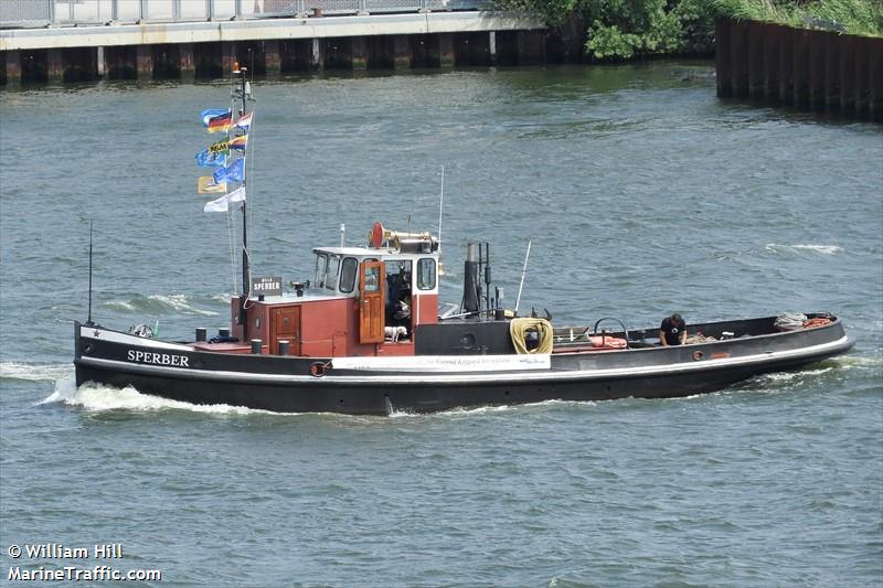 sperber (Tug) - IMO , MMSI 244048085, Call Sign PI4681 under the flag of Netherlands