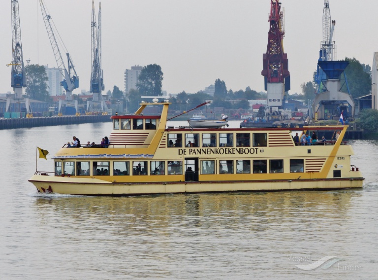 pannenkoekenboot ii (Passenger ship) - IMO , MMSI 244615283, Call Sign PF6236 under the flag of Netherlands