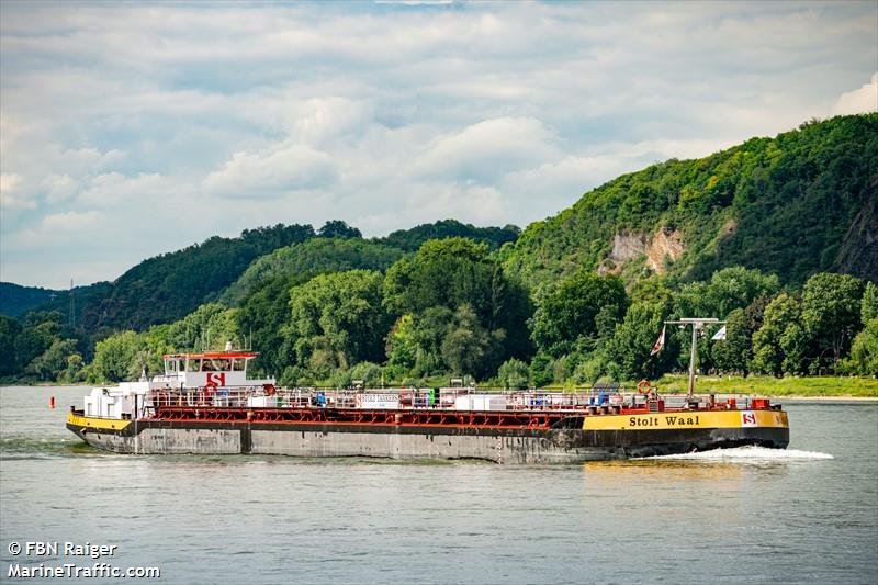 stolt waal (Tanker) - IMO , MMSI 244660649, Call Sign PI4188 under the flag of Netherlands