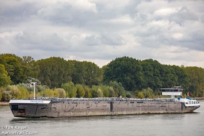 charlotte (Tanker) - IMO , MMSI 244700582, Call Sign PD3426 under the flag of Netherlands