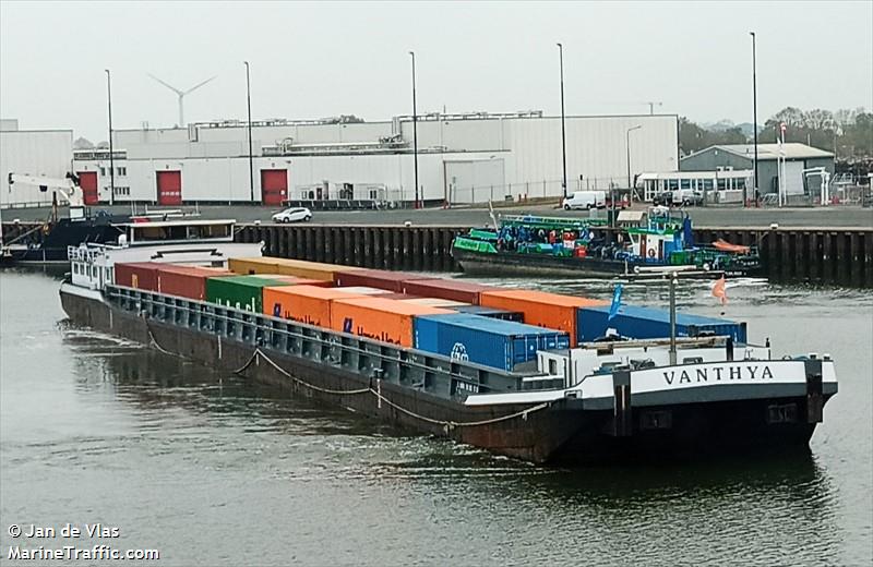 vanthya (Cargo ship) - IMO , MMSI 244700710, Call Sign PB7275 under the flag of Netherlands