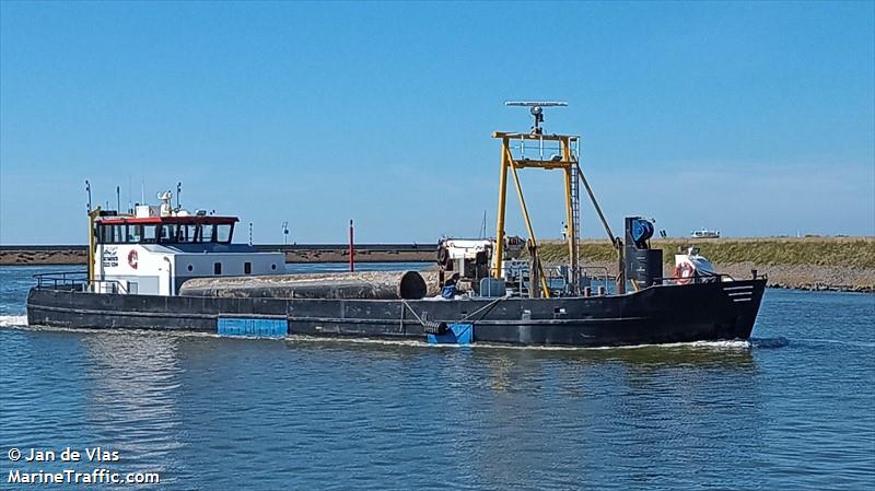 bds transporter (Dredging or UW ops) - IMO , MMSI 244780626, Call Sign PA3255 under the flag of Netherlands