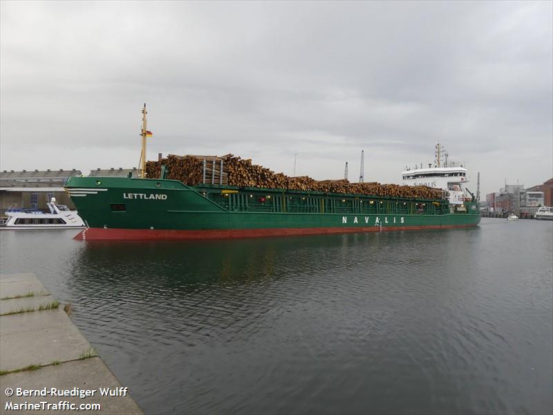 lettland (General Cargo Ship) - IMO 9237022, MMSI 255806245, Call Sign CQAQ3 under the flag of Madeira