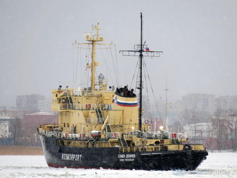 semyon dezhnev (Icebreaker) - IMO 7119446, MMSI 273123000, Call Sign UIPF under the flag of Russia