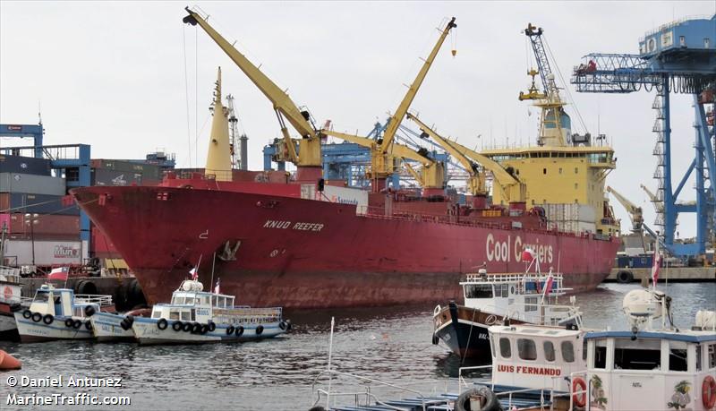 knud refeer (Refrigerated Cargo Ship) - IMO 8903167, MMSI 311062200, Call Sign C6ZP5 under the flag of Bahamas