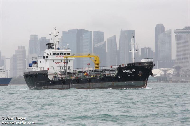 sentek 25 (Bunkering Tanker) - IMO 9537202, MMSI 566724000, Call Sign 9V9855 under the flag of Singapore