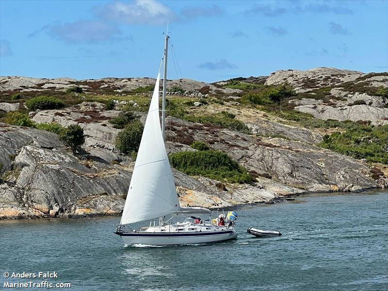elliot (Sailing vessel) - IMO , MMSI 265629530, Call Sign 7SY8780 under the flag of Sweden