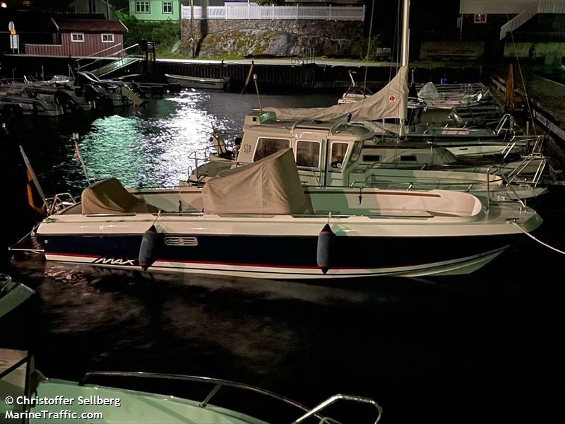 maximus (Pleasure craft) - IMO , MMSI 265795670, Call Sign SF4570 under the flag of Sweden