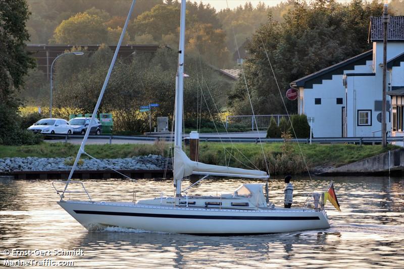 linda (Sailing vessel) - IMO , MMSI 211563430, Call Sign DD7167 under the flag of Germany