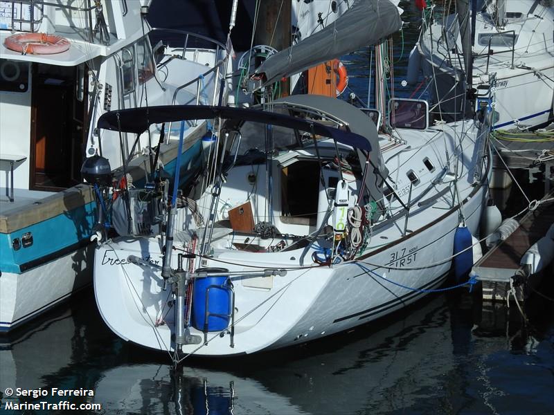 so what (Sailing vessel) - IMO , MMSI 227376270 under the flag of France