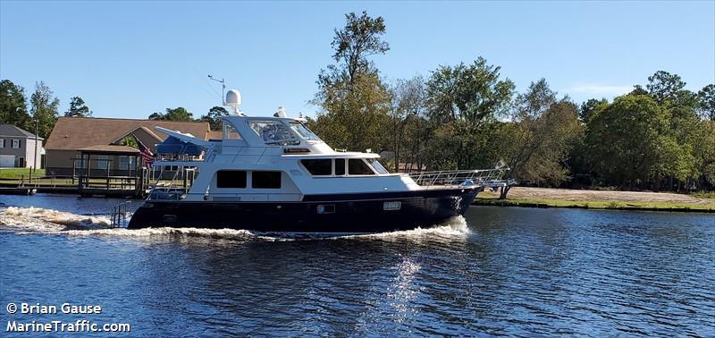 running tide (Pleasure craft) - IMO , MMSI 338211357 under the flag of USA