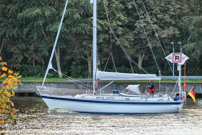 luna (Sailing vessel) - IMO , MMSI 211621470, Call Sign DD 7840 under the flag of Germany