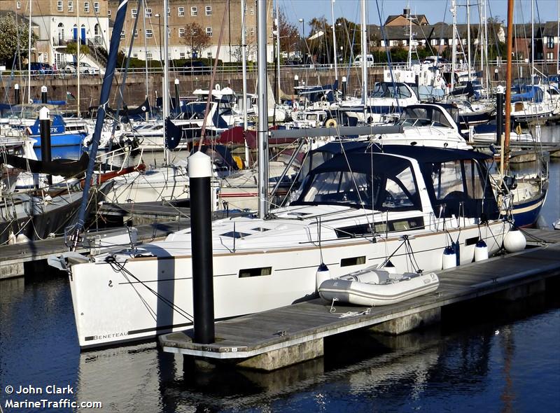 santolina (Sailing vessel) - IMO , MMSI 235118371, Call Sign 2JRR2 under the flag of United Kingdom (UK)
