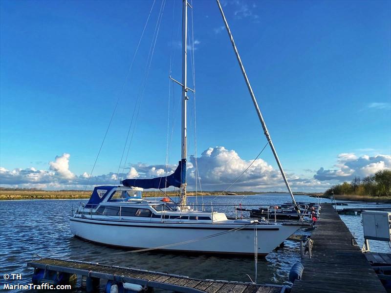 alma (Sailing vessel) - IMO , MMSI 211406210, Call Sign DC3682 under the flag of Germany