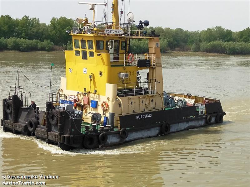 portovy-5 (Tug) - IMO , MMSI 272609000, Call Sign UUDA under the flag of Ukraine