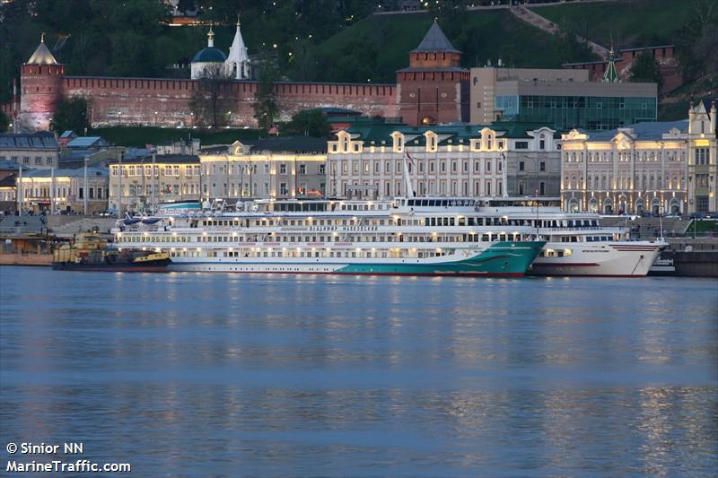 vladimir mayakovski (Passenger ship) - IMO , MMSI 273329130, Call Sign UADB6 under the flag of Russia