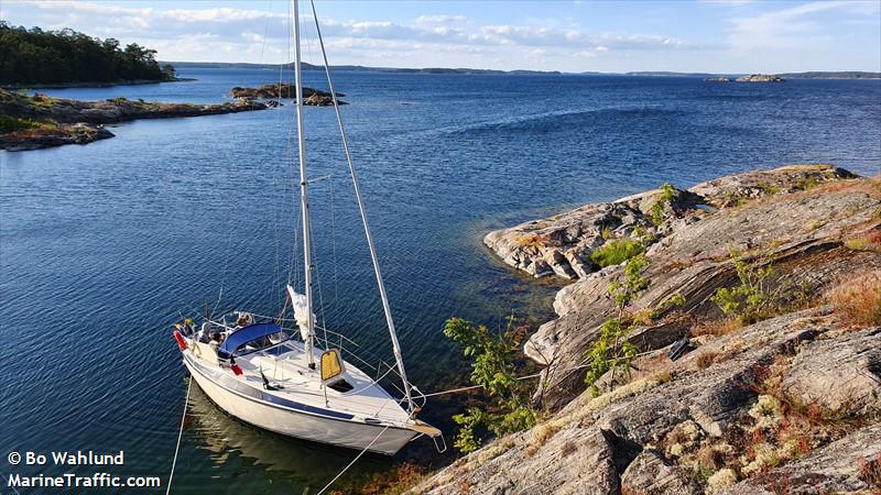 eva (Pleasure craft) - IMO , MMSI 265544260, Call Sign SC4253 under the flag of Sweden