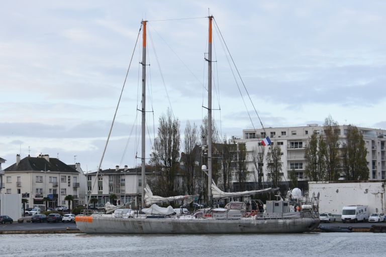 tara (Research Vessel) - IMO 8817552, MMSI 226070000, Call Sign FVNM under the flag of France