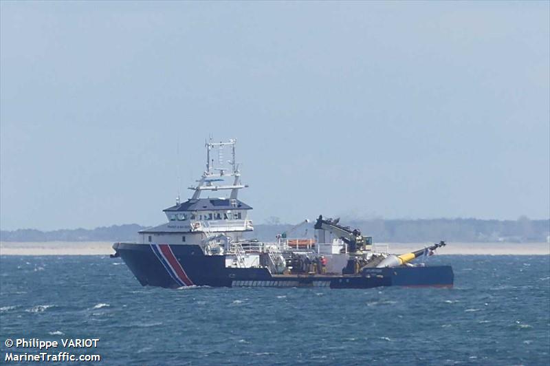 atlantique (Buoy/Lighthouse Vessel) - IMO 9305817, MMSI 228189900, Call Sign FMAO under the flag of France