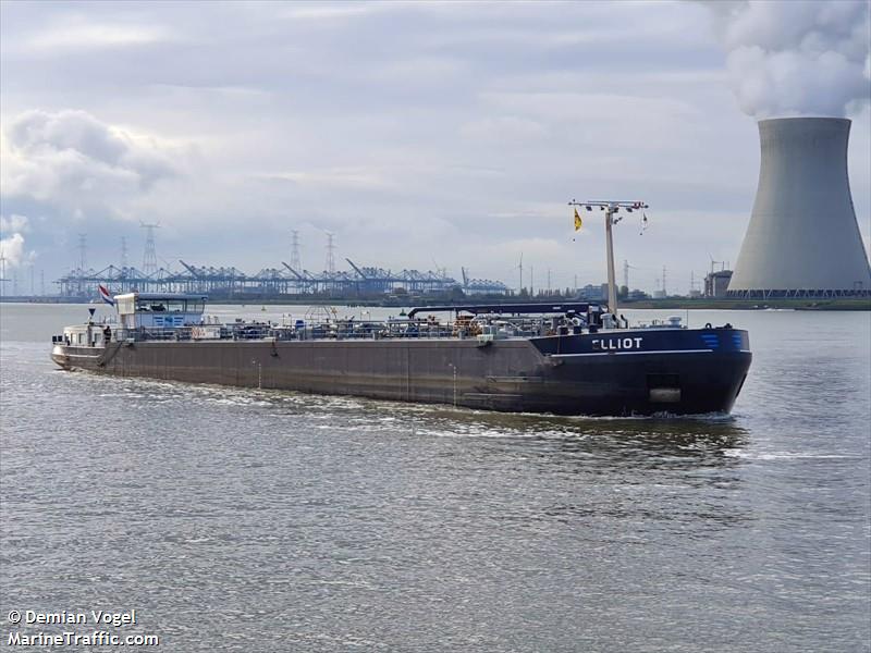 elliot (Tanker) - IMO , MMSI 244021954, Call Sign PB6921 under the flag of Netherlands