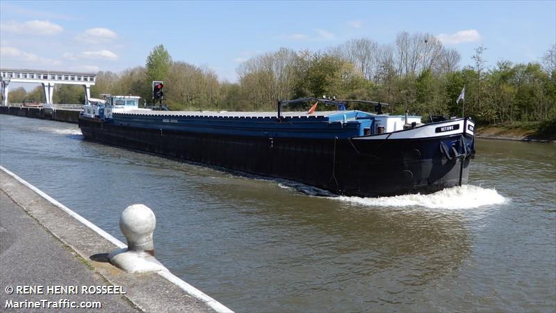 betuwe (Cargo ship) - IMO , MMSI 244770704, Call Sign PE7317 under the flag of Netherlands